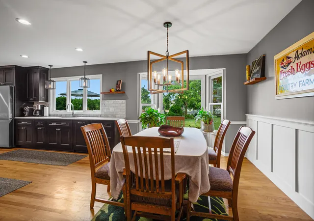 Photo 4 of Single family home for sale at 2917 Whispering Oaks Dr, Buffalo Grove, IL 60089 | MLS# 12738249 | Listing updated on 2026-09-04