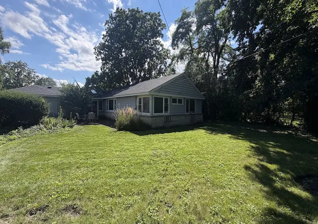 Photo 3 of Land for sale at 2164 Manor Ln, Park Ridge, IL 60068 | MLS# 12738272 | Listing updated on 2026-08-27