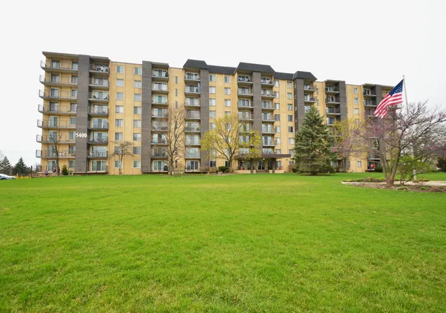 Condo for sale at 5400 Walnut Ave #111, Downers Grove, IL 60515 | MLS# 12738292 | Listing updated on 2026-09-04
