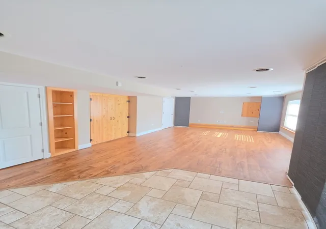 5th image of 159 Wildwood Rd, Algonquin, IL 60102 | MLS# 12738307