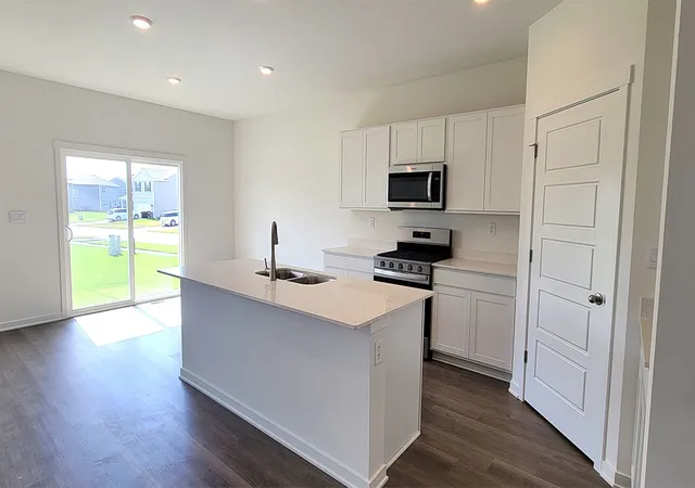 4th image of 2271 Cobble Springs Dr, Wonder Lake, IL 60097 | MLS# 12738332