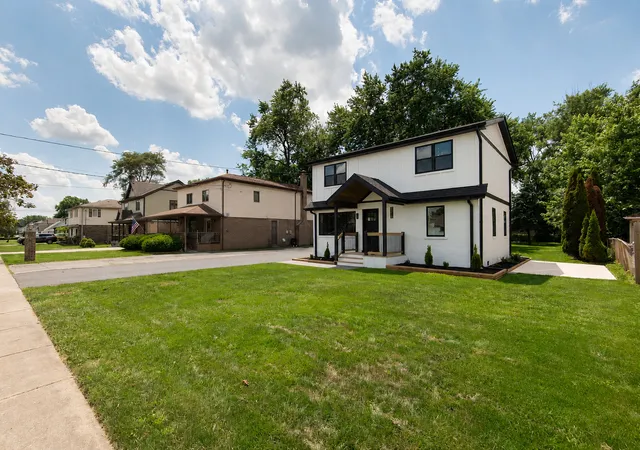 Photo 3 of Single family home for sale at 9316 Sayre Ave, Oak Lawn, IL 60453 | MLS# 12738342 | Listing updated on 2026-09-02