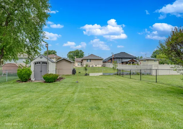 Photo 2 of Single family home for sale at 9020 Nashville Ave, Oak Lawn, IL 60453 | MLS# 12738351 | Listing updated on 2026-09-02