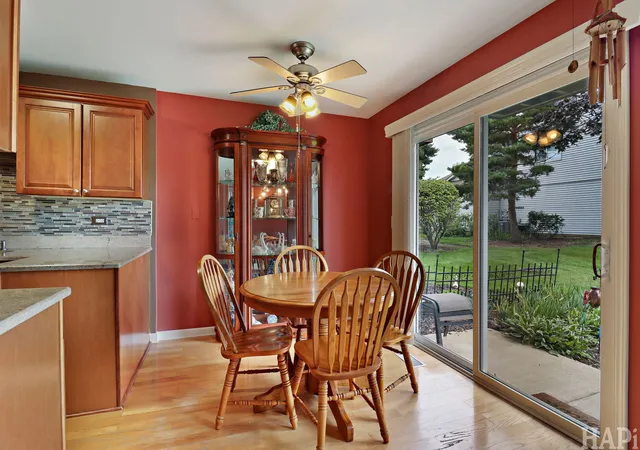 Photo 4 of Townhouse for sale at 354 Wilmington Dr #C1, Bartlett, IL 60103 | MLS# 12738355 | Listing updated on 2026-09-05