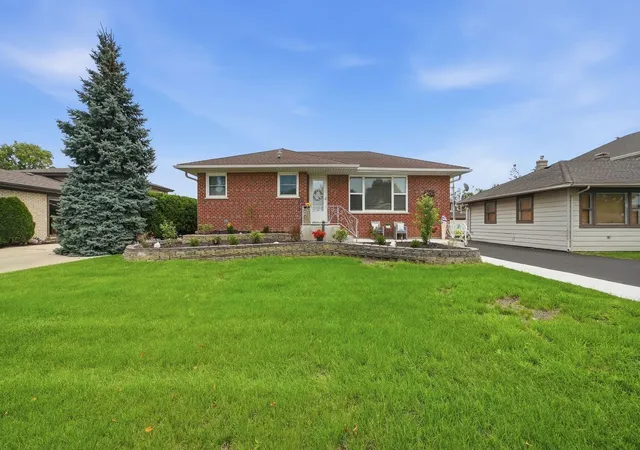1st image of 6225 Hawthorne St, Rosemont, IL 60018 | MLS# 12738387