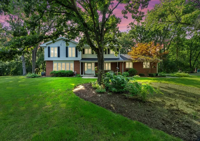 1st image of 3 Old Creek Rd, Palos Park, IL 60464 | MLS# 12738390