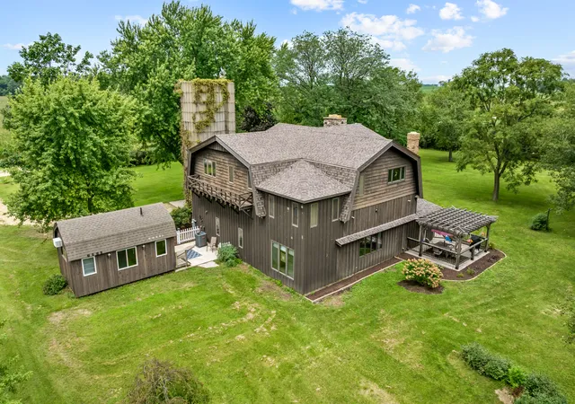 Photo 2 of Single family home for sale at 34066 Myelle Rd, Kingston, IL 60145 | MLS# 12738398 | Listing updated on 2026-08-31