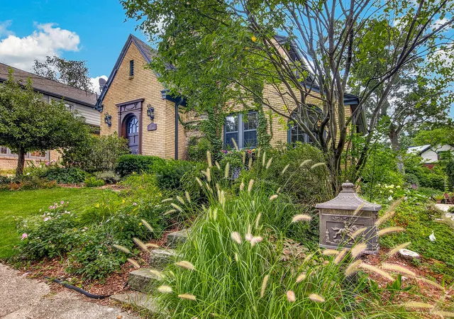 2nd image of 2117 Princeton Ave, Rockford, IL 61107 | MLS# 12738416