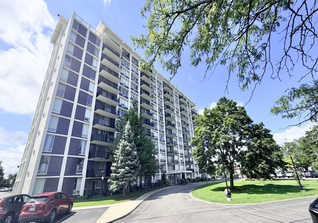 Condo for sale at 8801 W Golf Rd #10B, Niles, IL 60714 | MLS# 12738434