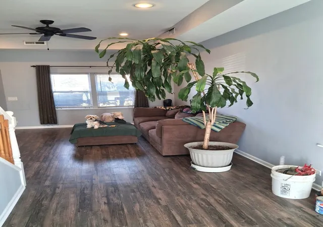 Photo 4 of Single family home for sale at 3005 Lincoln St, Franklin Park, IL 60131 | MLS# 12738481 | Listing updated on 2026-10-04