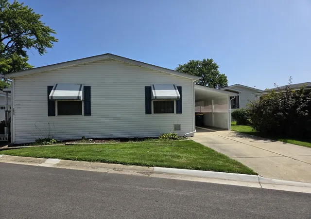 2nd image of 1071 Lake Terrace Rd, Elgin, IL 60123 | MLS# 12738519
