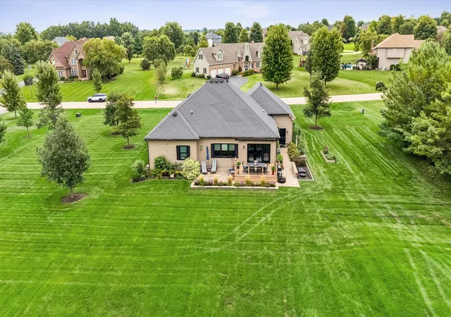36th image of 5325 Goldenrod Dr, Oswego, IL 60543 | MLS# 12738539