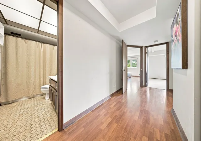 Listing Photo 5 - Condo for sale in building located at 13200 Heiden Cir, Lake Bluff, IL 60044 - Unit #2301