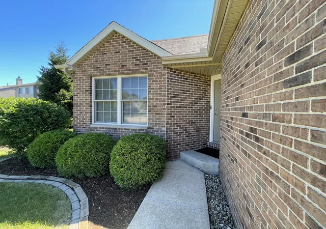 39th image of 2506 Windward Blvd, Champaign, IL 61821 | MLS# 12738562