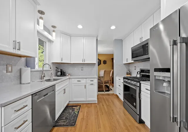 2nd image of 1236 Sandpiper Ln, Naperville, IL 60540 | MLS# 12738598