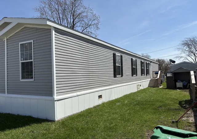 Photo 2 of Manufactured home for sale at 602 Virginia Ave, Lynwood, IL 60411 | MLS# 12738601 | Listing updated on 2026-08-26