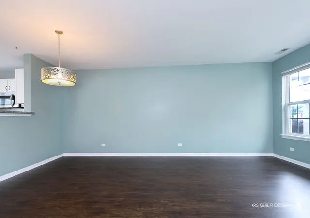 4th image of 1225 Driftwood Ln, Pingree Grove, IL 60140 | MLS# 12738687