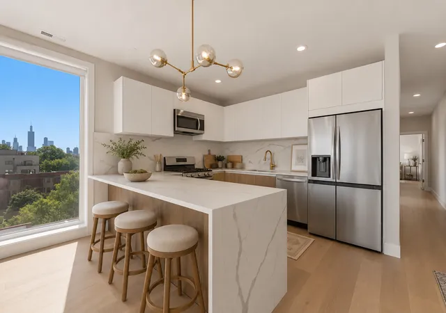 4th image of 2342 W Adams St #505, Chicago, IL 60612 | MLS# 12738796