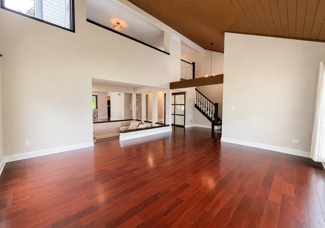 2nd image of 5n961 Ravine Dr, St. Charles, IL 60175 | MLS# 12738819