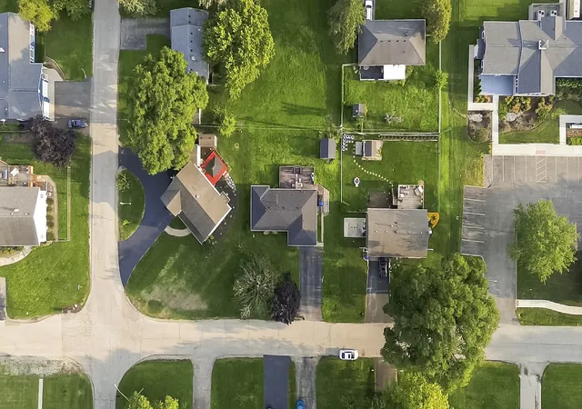 2nd image of 1501 Channel Beach Ave, Johnsburg, IL 60051 | MLS# 12738840