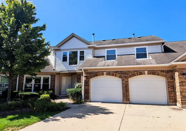 Photo 1 of Townhouse for sale at 23 Willow Pkwy, Buffalo Grove, IL 60089 | MLS# 12738876 | Listing updated on 2026-09-04