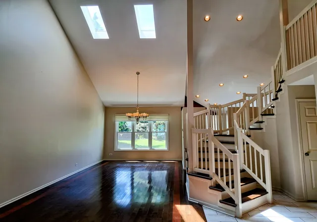 Photo 2 of Townhouse for sale at 23 Willow Pkwy, Buffalo Grove, IL 60089 | MLS# 12738876 | Listing updated on 2026-09-04
