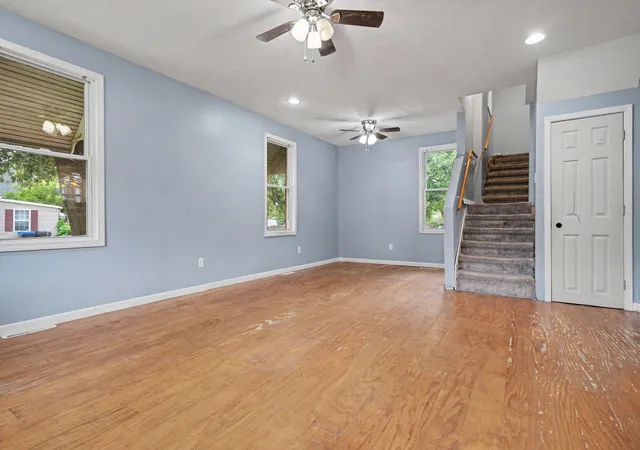 5th image of 1313 W Chestnut St, Bloomington, IL 61701 | MLS# 12738900