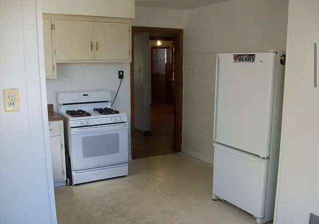 3rd image of 2433 S Keystone Ave, North Riverside, IL 60546 | MLS# 12738928