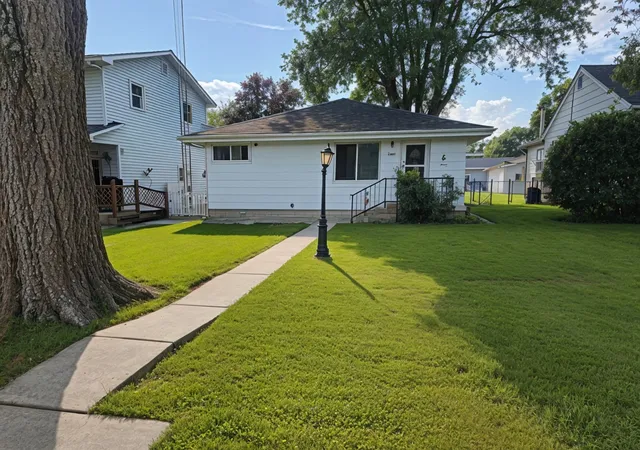 1st image of 233 S Randolph Ave, Bradley, IL 60915 | MLS# 12738935