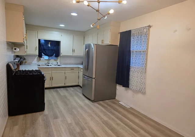 4th image of 233 S Randolph Ave, Bradley, IL 60915 | MLS# 12738935