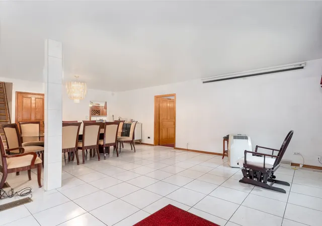 4th image of 519 S 7Th Ave, Maywood, IL 60153 | MLS# 12738951