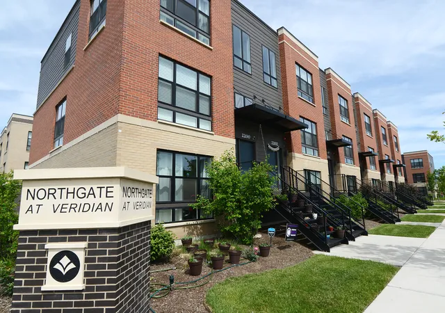 2nd image of 2204 Venture Dr, Schaumburg, IL 60173 | MLS# 12738958