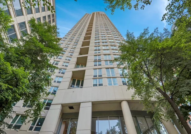 Photo 1 of Condo for sale at 345 N La Salle Dr #3604, Chicago, IL 60654 | MLS# 12738977 | Listing updated on 2026-09-02