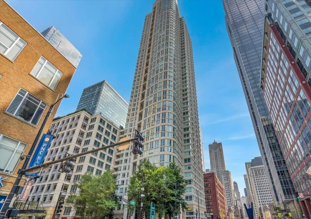 Photo 2 of Condo for sale at 345 N La Salle Dr #3604, Chicago, IL 60654 | MLS# 12738977 | Listing updated on 2026-09-02
