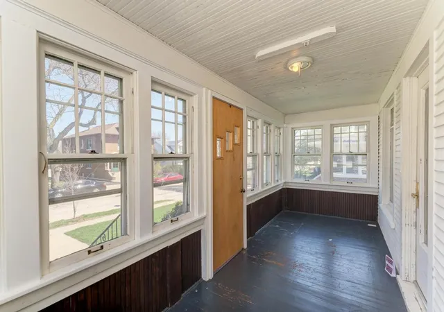 2nd image of 904 Caton Ave, Joliet, IL 60435 | MLS# 12738983