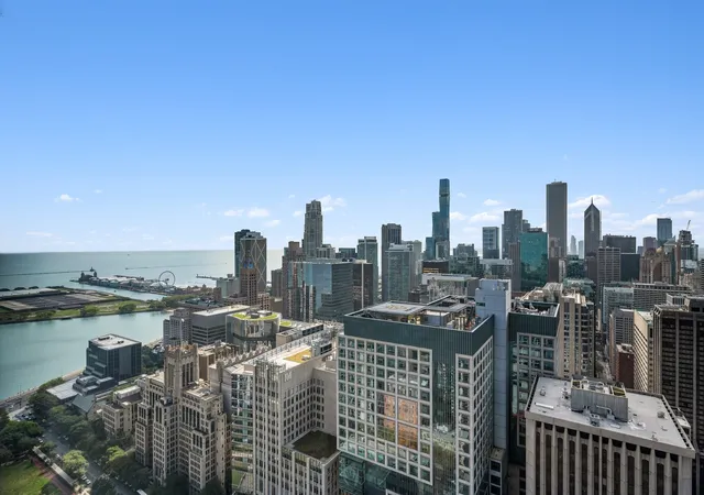 3rd image of 180 E Pearson St #4207, Chicago, IL 60611 | MLS# 12739196
