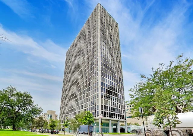 Condo for sale at 330 W Diversey Pkwy #902-04, Chicago, IL 60657 | MLS# 12739204 | Listing updated on 2026-08-27