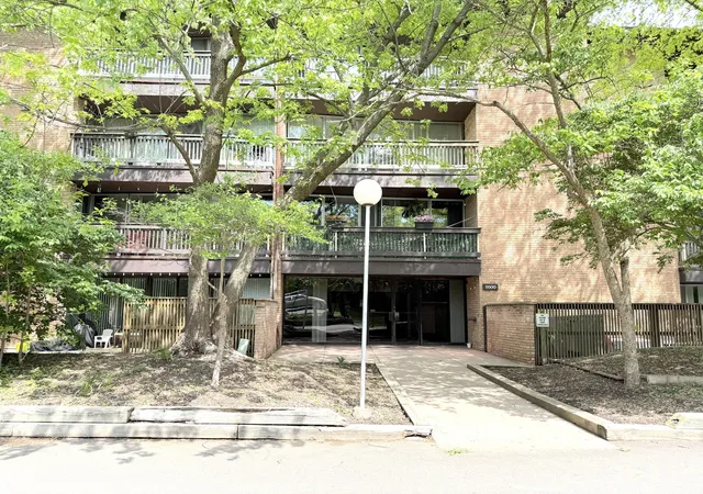 Condo for sale at 5500 Hillcrest Ln #129-PK, Lisle, IL 60532 | MLS# 12739939 | Listing updated on 2026-09-04