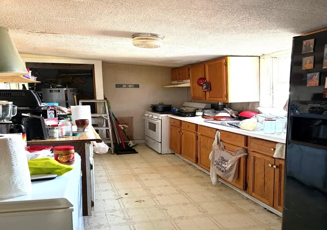 Photo 3 of Sale Pending at 105 W 4th St, Maysville, KY 41056 | MLS# 645963 | Listing updated on 2026-08-28