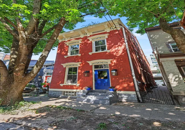 3rd image of 630 Bakewell St, Covington, KY 41011 | MLS# 645509