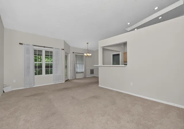 4th image of 7041 Glen Kerry Ct, Florence, KY 41042 | MLS# 645558