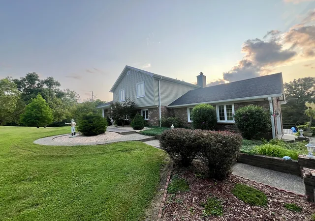 1st image of 5006 Carpenter Dr, Crestwood, KY 40014 | MLS# 645571