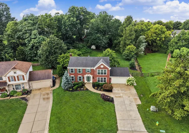 Photo 2 of Sale Pending at 13 Overlook Cir, Wilder, KY 41076 | MLS# 645684 | Listing updated on 2026-08-19