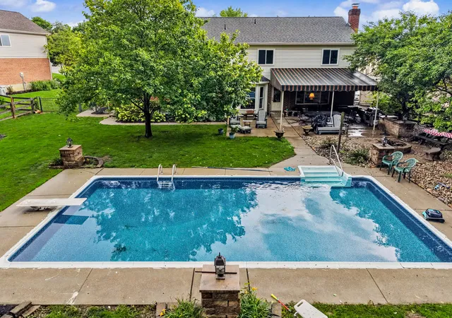 Photo 3 of Sale Pending at 13 Overlook Cir, Wilder, KY 41076 | MLS# 645684 | Listing updated on 2026-08-19