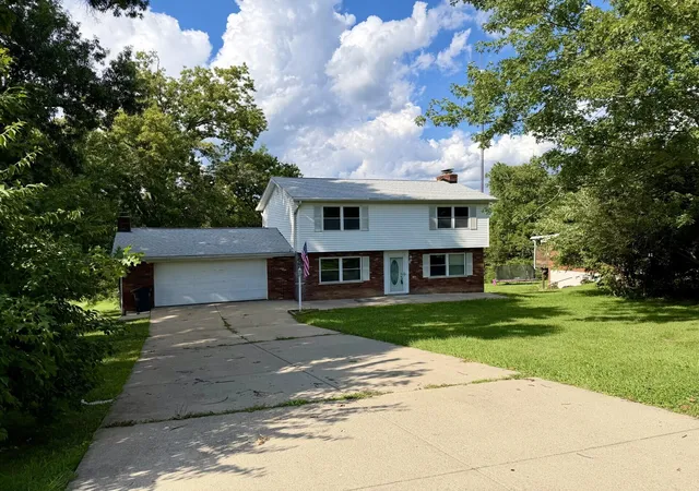 2nd image of 2016 Mapletree Ln, Independence, KY 41051 | MLS# 645960