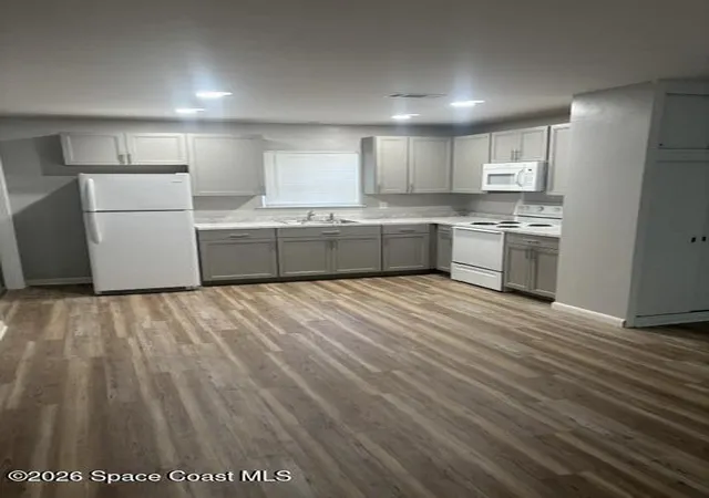 Photo 3 of Single family home for sale at 1925 Elizabeth St, Melbourne, FL 32901 | MLS# 1085235 | Listing updated on 2026-08-21