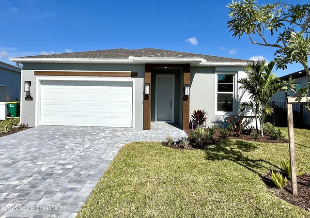Photo 1 of Single family home for sale at 3104 Dampier Dr, Melbourne, FL 32940 | MLS# 1057965 | Listing updated on 2026-07-20