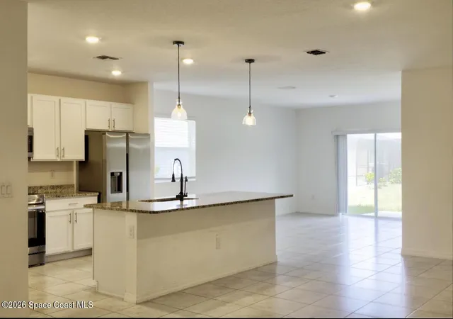 Photo 4 of Single family home for sale at 8975 102nd Avenue, Vero Beach, FL 32967 | MLS# 1070279 | Listing updated on 2026-08-24