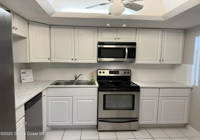 Listing Photo 4 - Condo for sale in building located at 3150 N Harbor City Blvd, Melbourne, FL 32935 - Unit #132