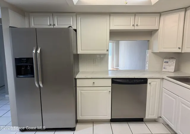 Listing Photo 5 - Condo for sale in building located at 3150 N Harbor City Blvd, Melbourne, FL 32935 - Unit #132